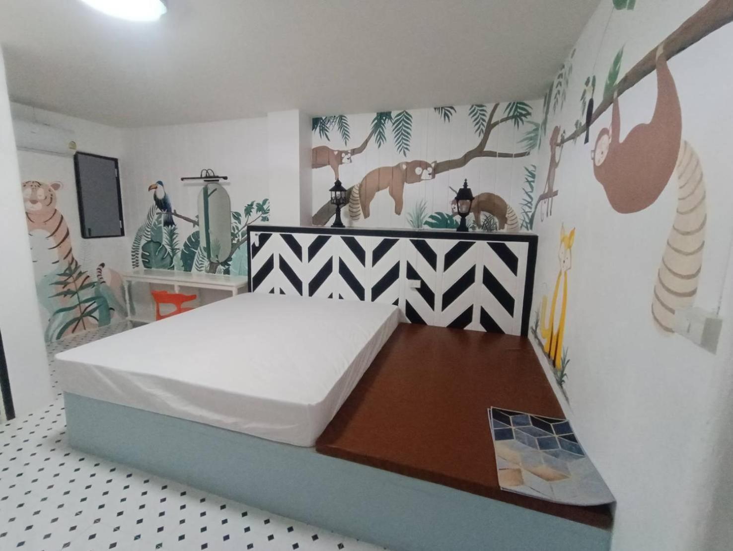 At Night Hotel Chumphon Luaran gambar