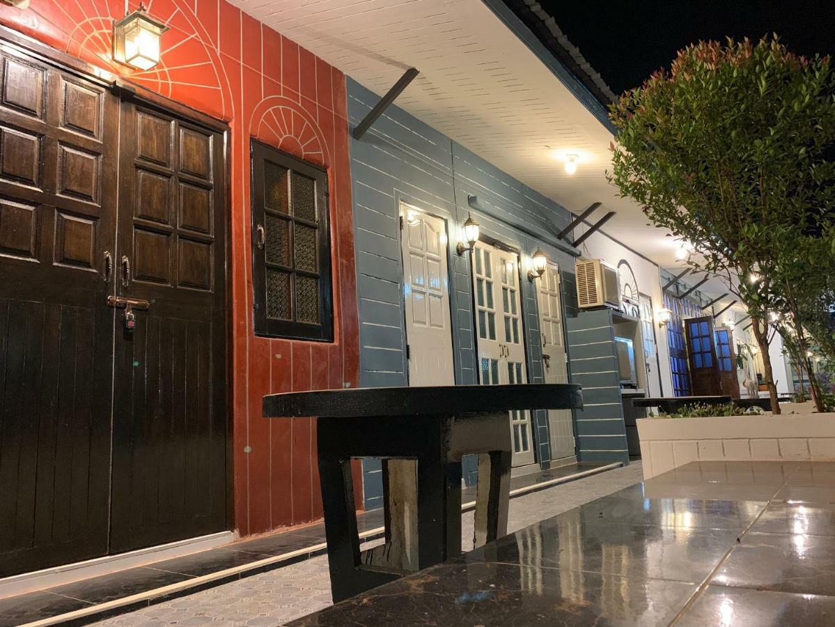 At Night Hotel Chumphon Luaran gambar
