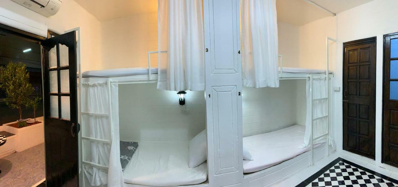 At Night Hotel Chumphon Luaran gambar