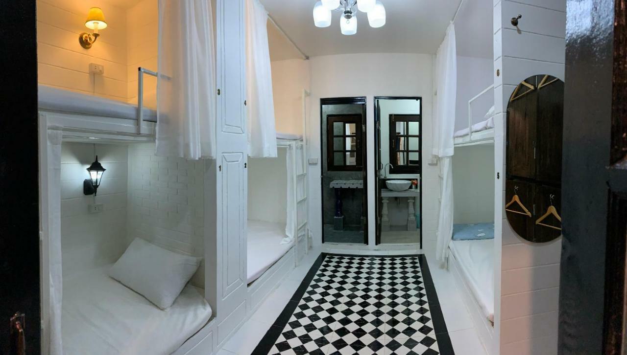 At Night Hotel Chumphon Luaran gambar