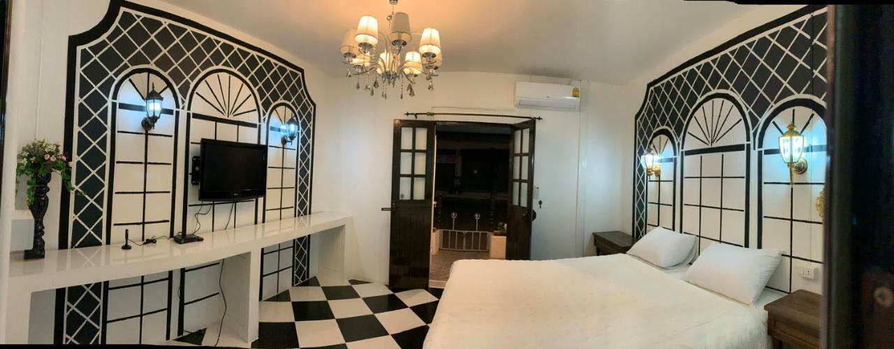 At Night Hotel Chumphon Luaran gambar